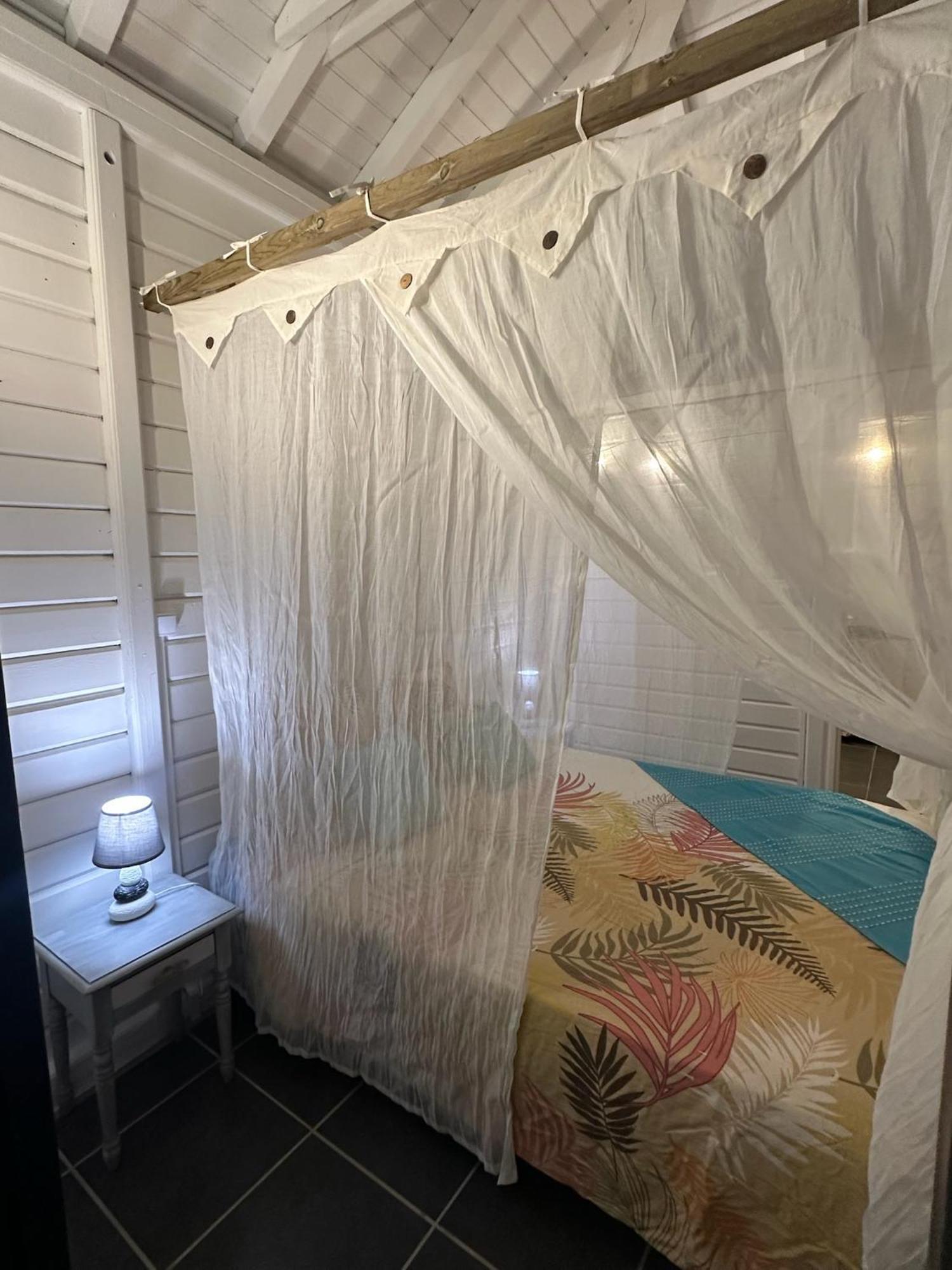 Au Bel'Vue Chez Sandrine "Gite & Chambre D'Hotes" Le Moule Esterno foto